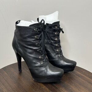 Stuart Weitzman Platform Black Leather Lace-Up Ankle Boots